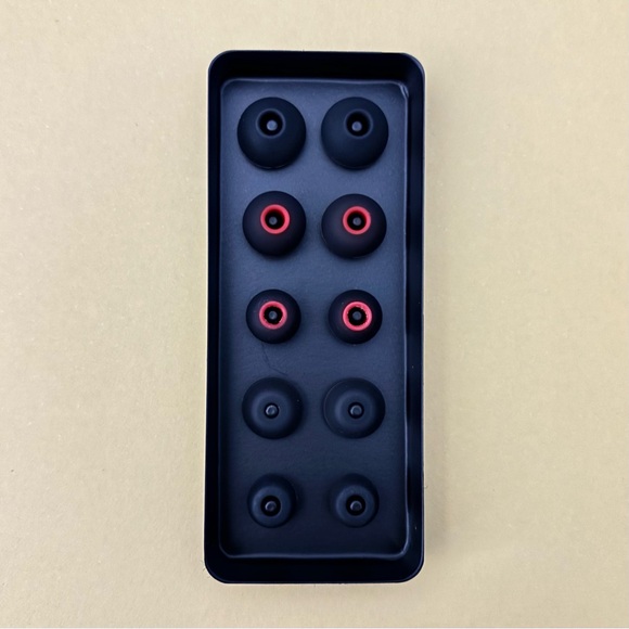 Tozo Earbuds - Picture 4 of 5